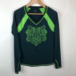 Athleta Sz L Top With Long Sleeves And Thumb Holes